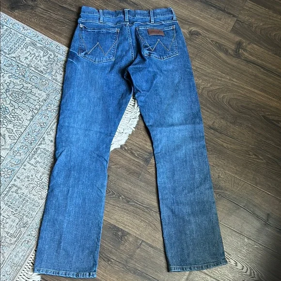 30x34 Wrangler Retro Slim Boot Jeans - Picture 3 of 4